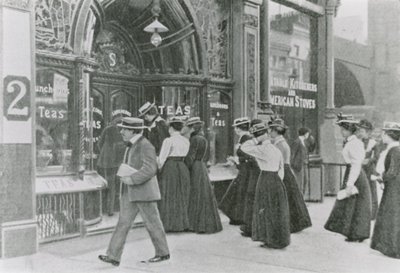 Garden-party au palais de Buckingham, 1911 - English Photographer